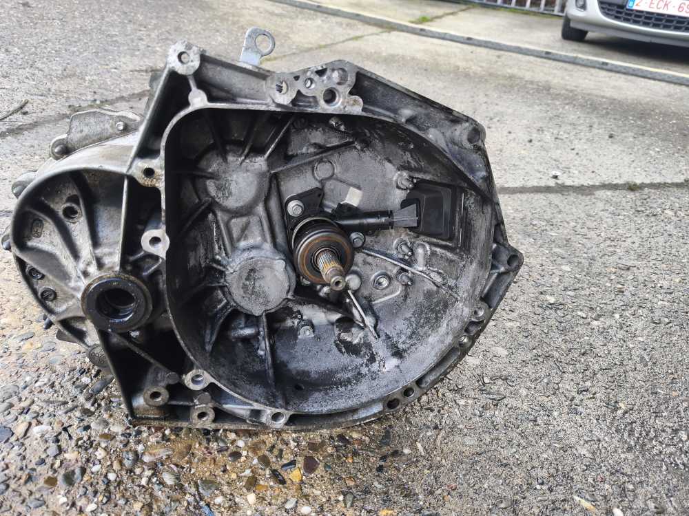 BOITE DE VITESSE MANUEL CITROEN/PEUGEOT 1.6HDI ( 6-VITESSES ) - Vue 2